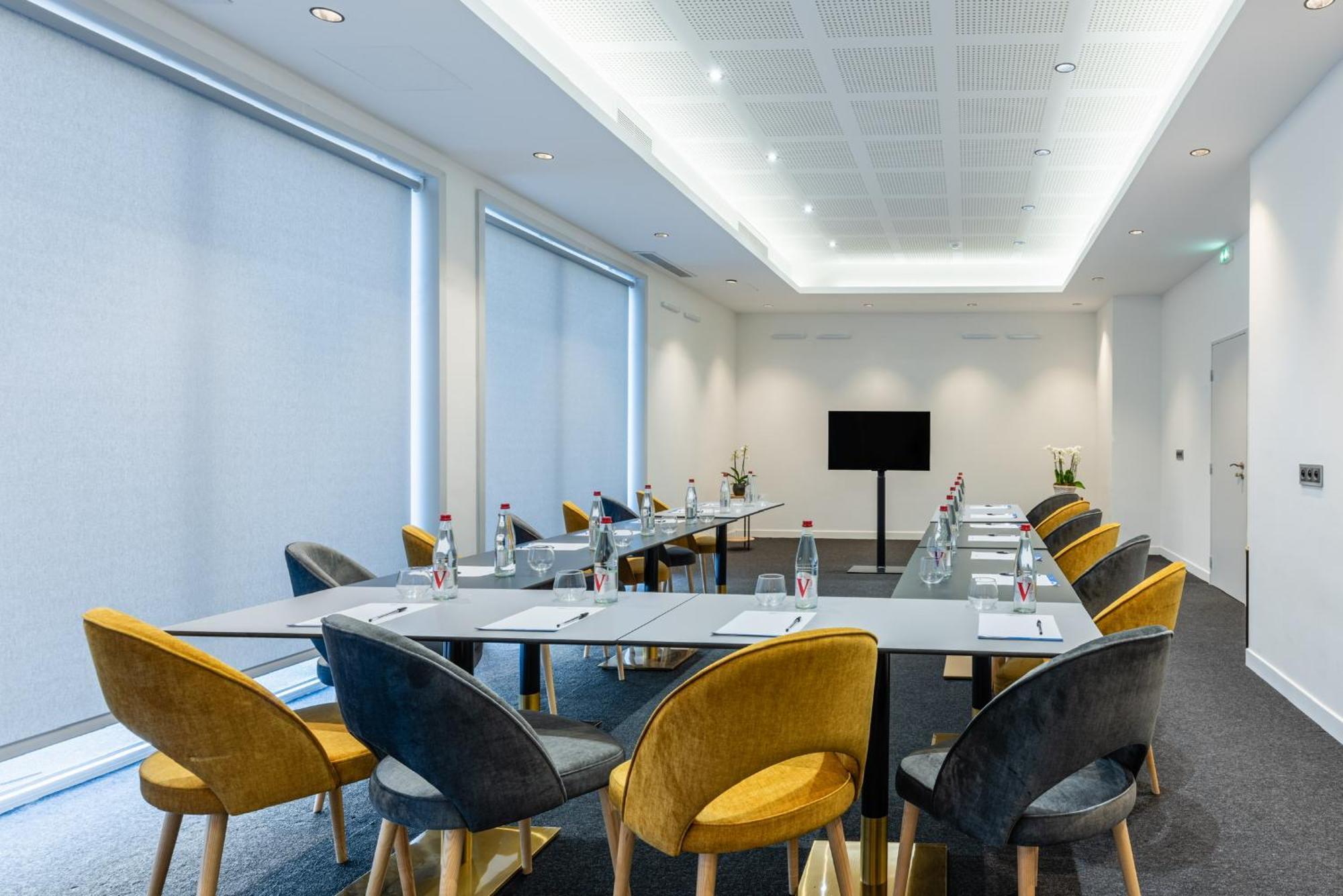 Brit Privilege Paris 4* Rosny-sous-Bois